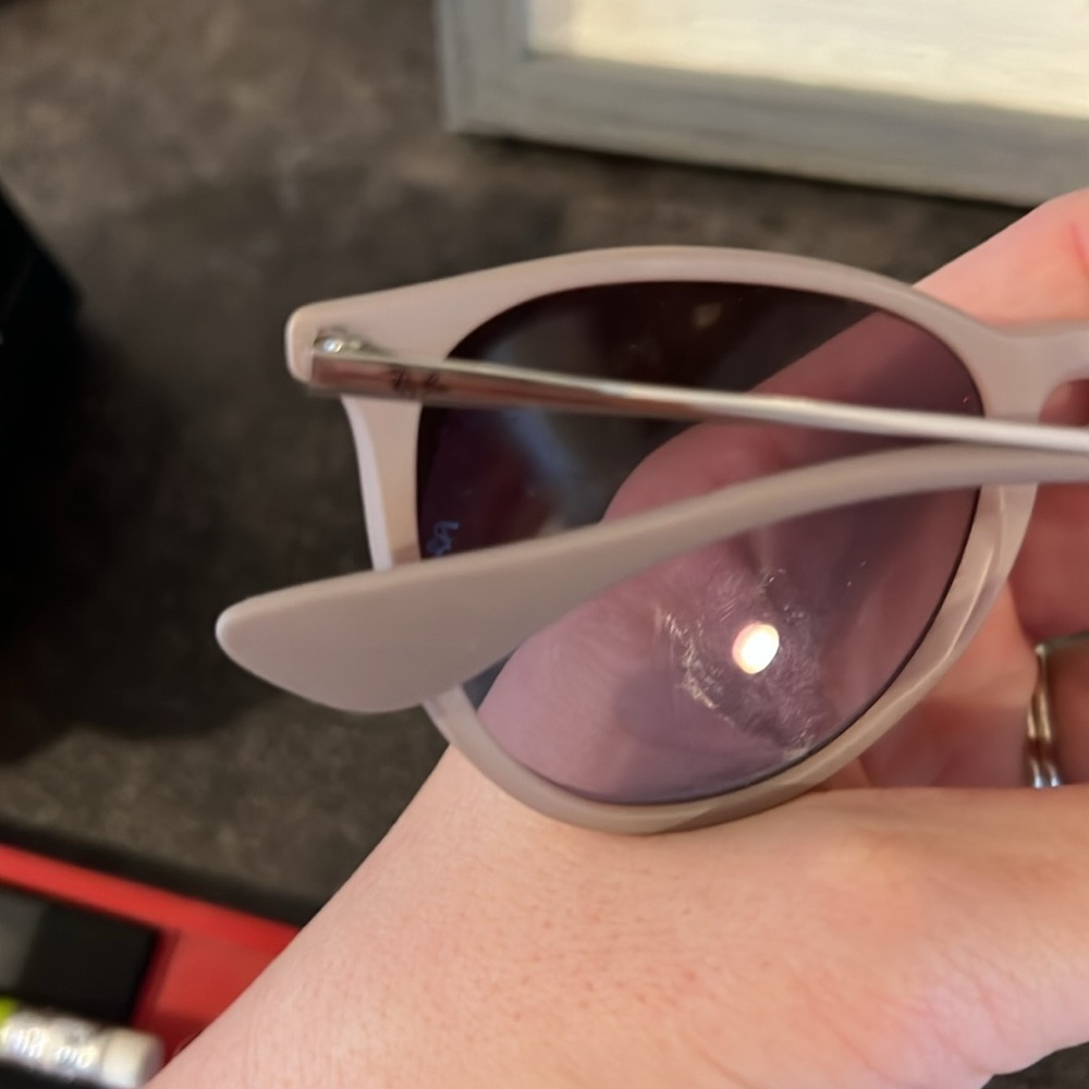 EUC rayban authentic Erika sunglasses - Picture 6 of 9